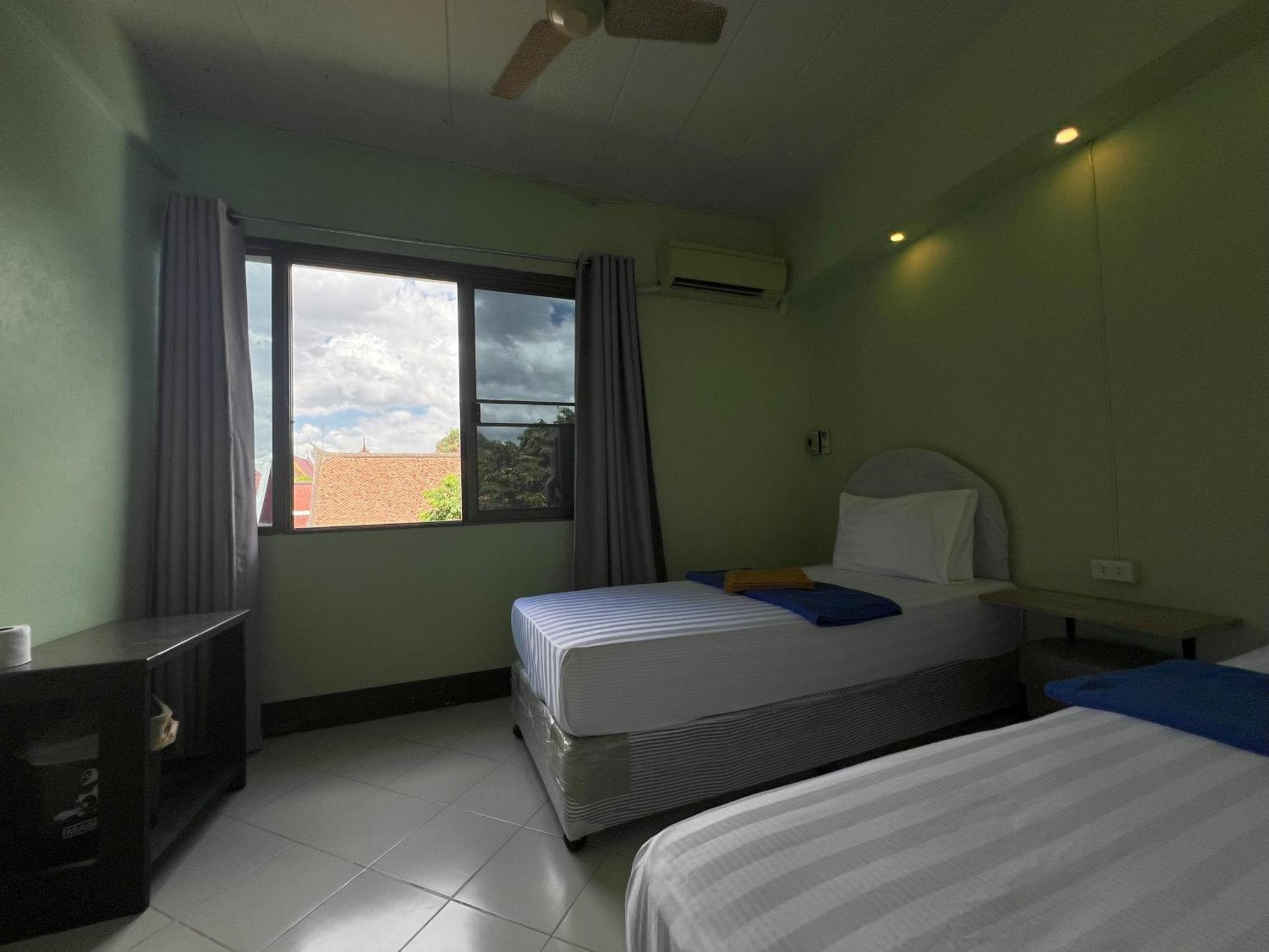 Bella Bella House Hotel Bangkok Buitenkant foto