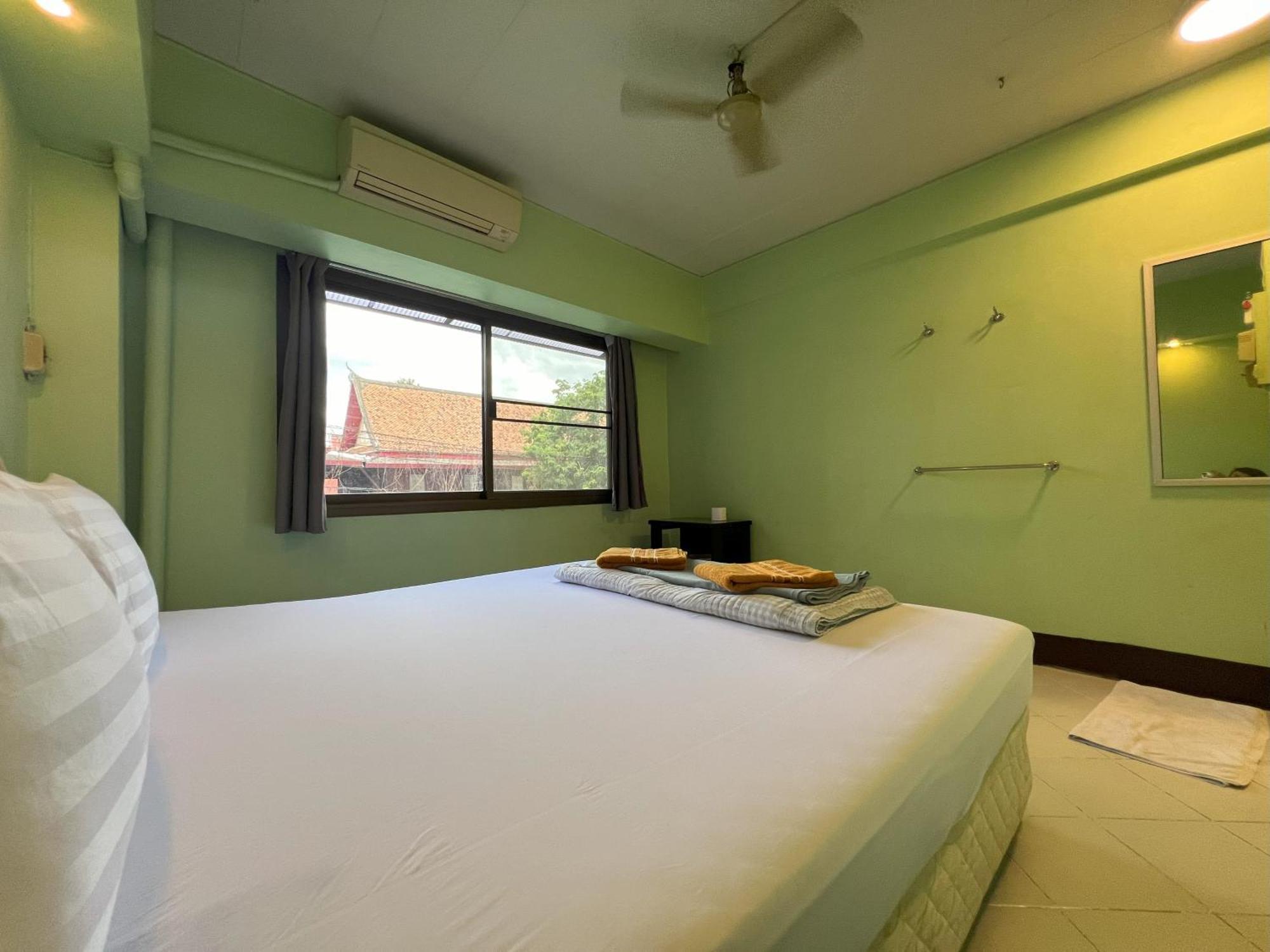 Bella Bella House Hotel Bangkok Buitenkant foto