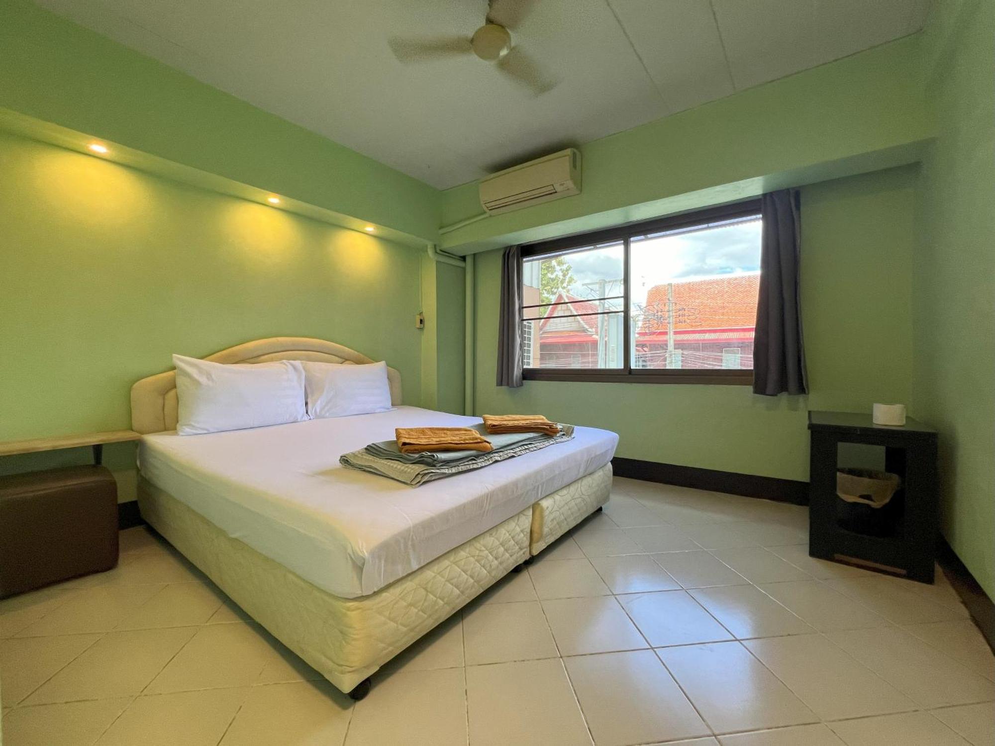 Bella Bella House Hotel Bangkok Buitenkant foto